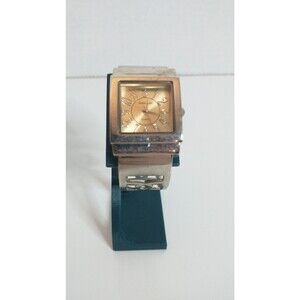 Women's Silver Tone Versales Watch New Battery Bracelet